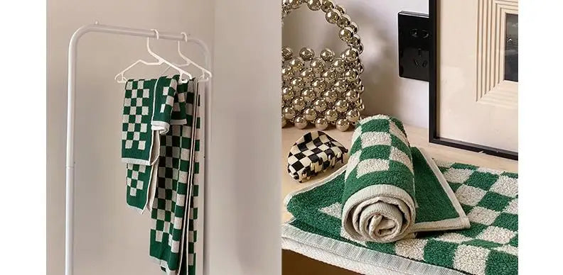 🧼 Serviette de Bain Motif Damier en Coton Doux