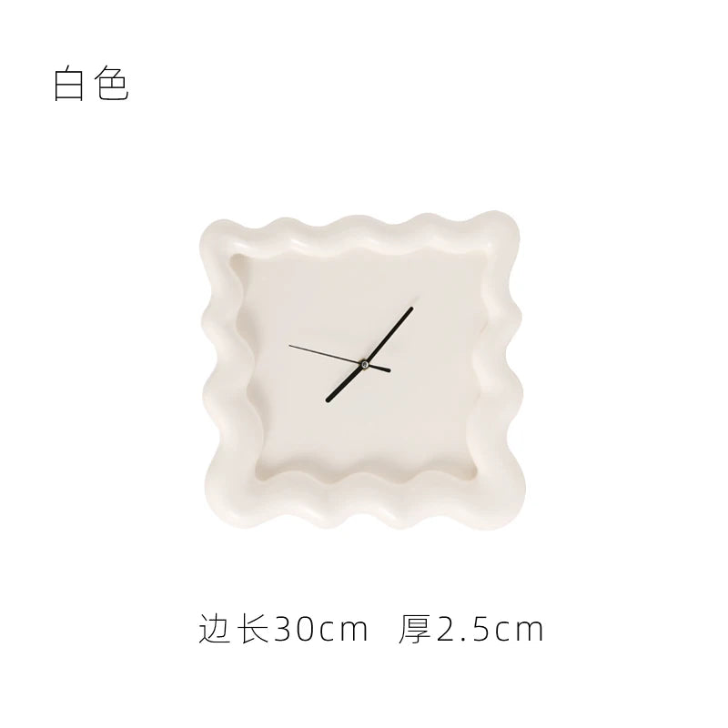 Horloge murale "Biscuit Crème" – Croquante jusqu’au mur !