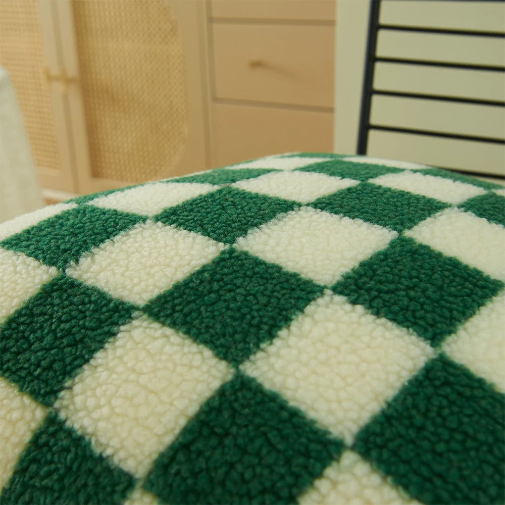 Coussin Déco Motif Damier – Style Moderne