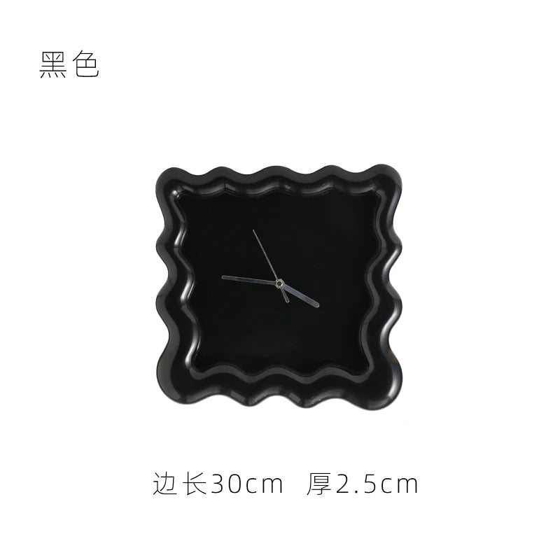 Horloge murale "Biscuit Crème" – Croquante jusqu’au mur !