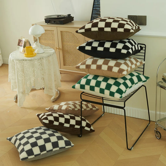 Coussin Déco Motif Damier – Style Moderne