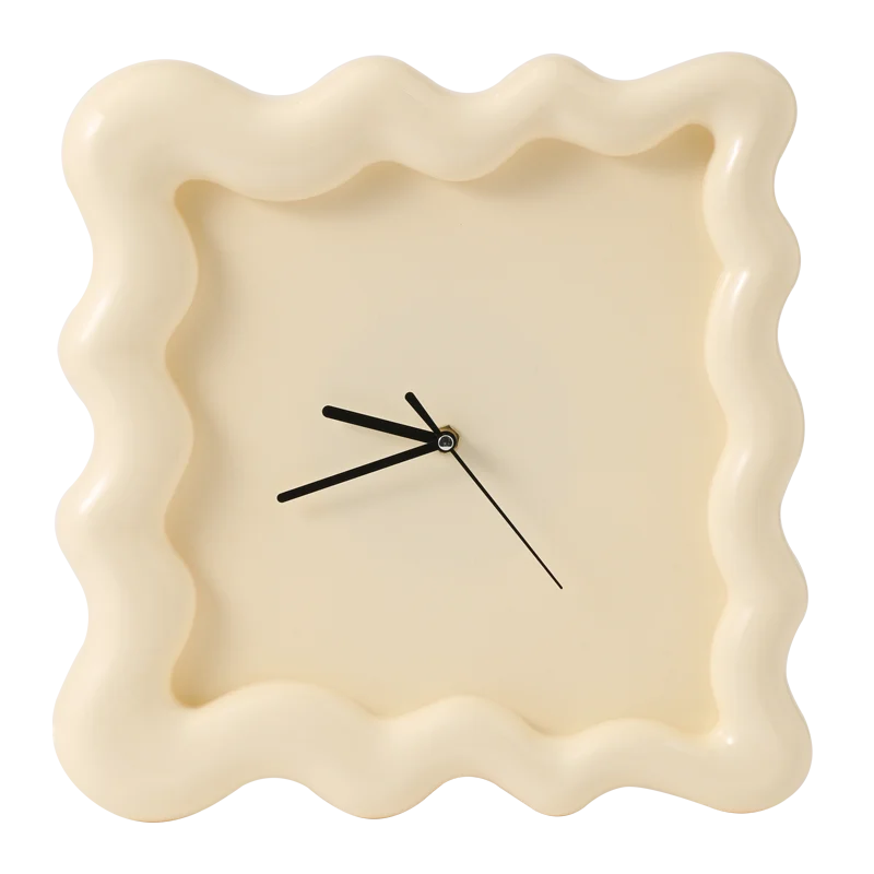 Horloge murale "Biscuit Crème" – Croquante jusqu’au mur !