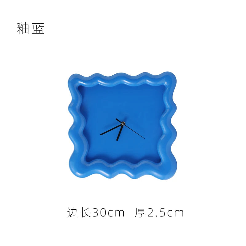 Horloge murale "Biscuit Crème" – Croquante jusqu’au mur !